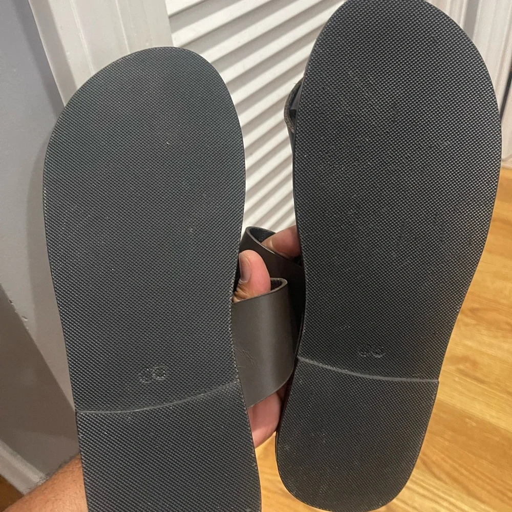 Chris & Steeze Dark Brown Sandals with Buce on side Sz 11 (44) - Picture 14 of 16